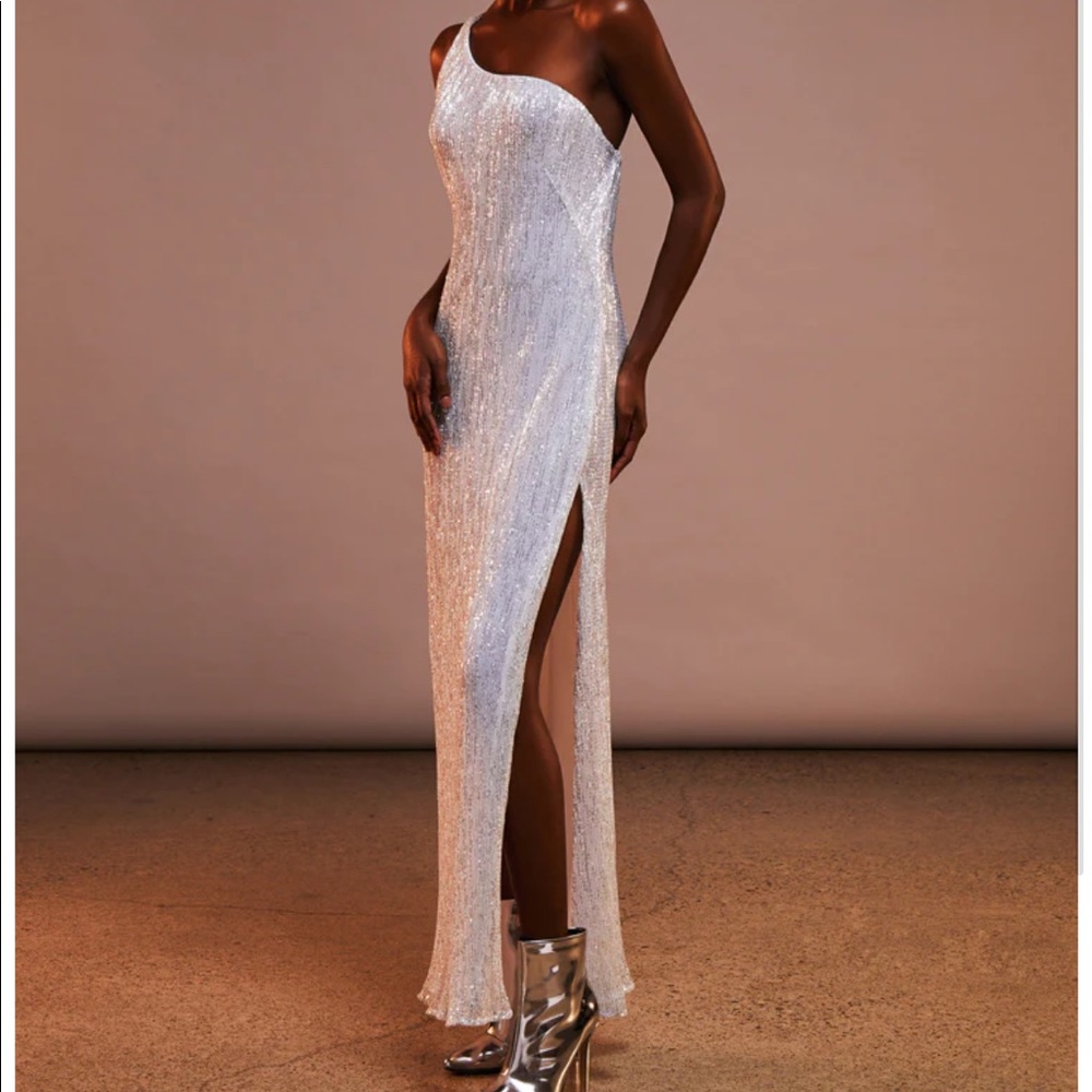 Chio one shoulder paillettes dress in silver